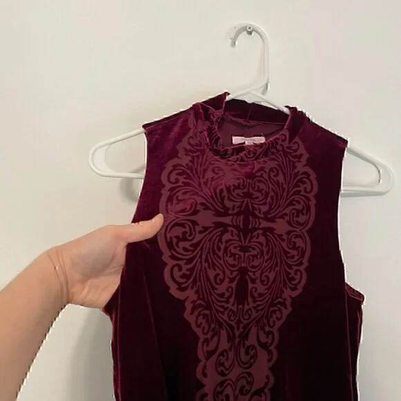 MAURICES Velvet Shift Dress Burnout Pattern Burgundy Maroon Red High Neck Velour - Picture 7 of 12